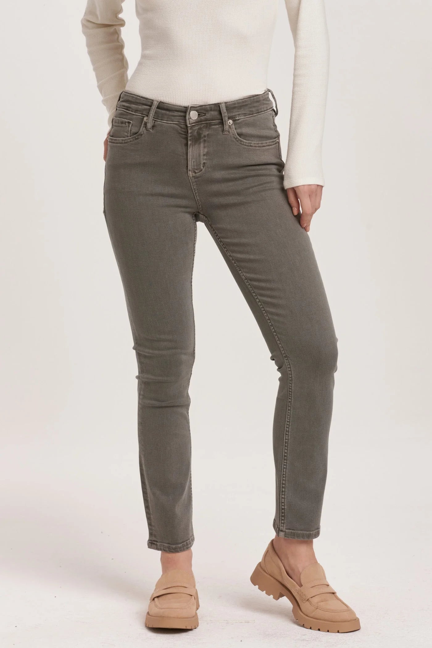 BLAIRE HIGH RISE STRAIGHT JEANS