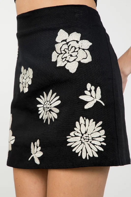 EDEN EMBROIDERED MINI SKIRT