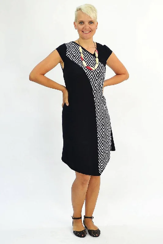 Black White Zig Zag Tunic